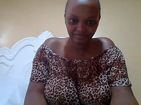 Snapshot of Sexxy-Shie chatting on June 29, 9:49 am Sexxy-Shie online show from June 29, 9:49 am
