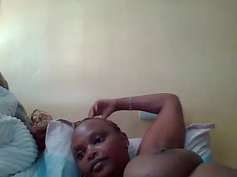 Snapshot of Sexxy-Shie chatting on March 18, 1:23 pm Sexxy-Shie online show from March 18, 1:23 pm