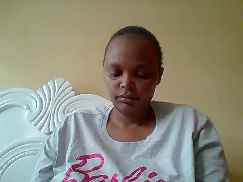 Snapshot of Sexxy-Shie chatting on October 9, 6:36 am Sexxy-Shie online show from October 9, 6:36 am