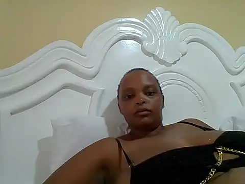 Snapshot of Sexxy-Shie chatting on July 13, 5:07 am Sexxy-Shie online show from July 13, 5:07 am