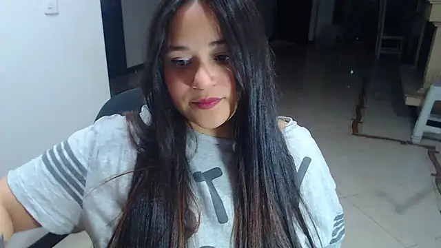 Luciernaga18 online show from January 17, 3:01 am