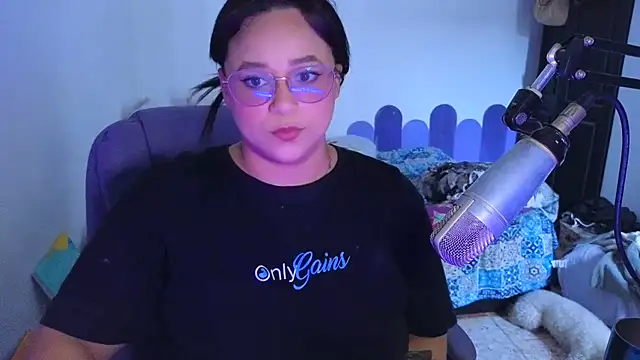 Luciernaga18 online show from July 1, 8:53 pm