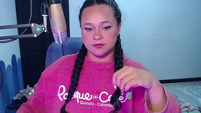 Luciernaga18 online show from October 17, 3:21 am