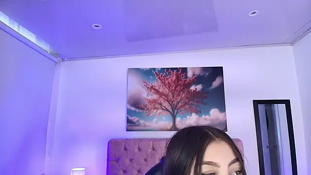 Julianaa Castro  online show from January 8, 11:38 am