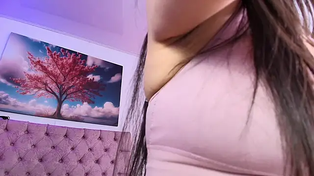 Julianaa Castro  online show from September 19, 11:36 am