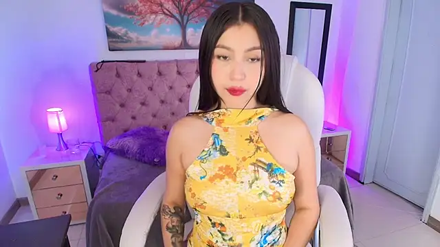 Snapshot of Julianaa_Castro_ chatting on November 7, 12:10 pm Julianaa Castro online show from November 7, 12:10 pm