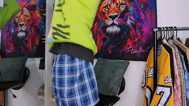 Pantera black 21 online show from December 18, 10:19 am