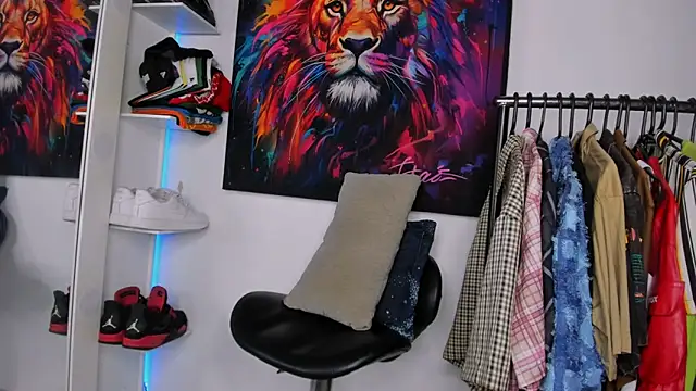 Pantera black 21 online show from November 20, 3:02 pm