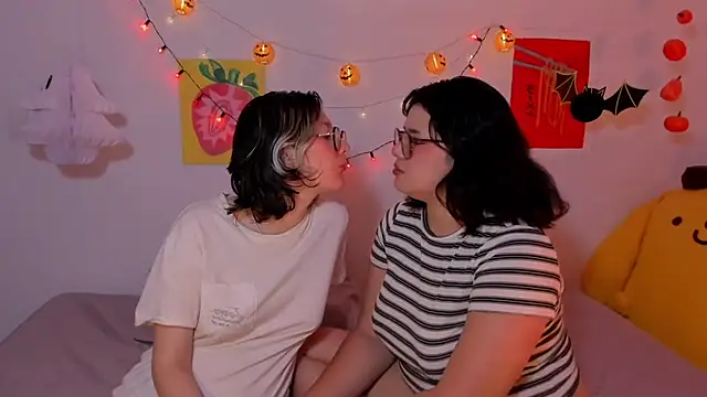 Snapshot of Gaby_Danna chatting on October 22, 2:55 am Gaby Danna online show from October 22, 2:55 am