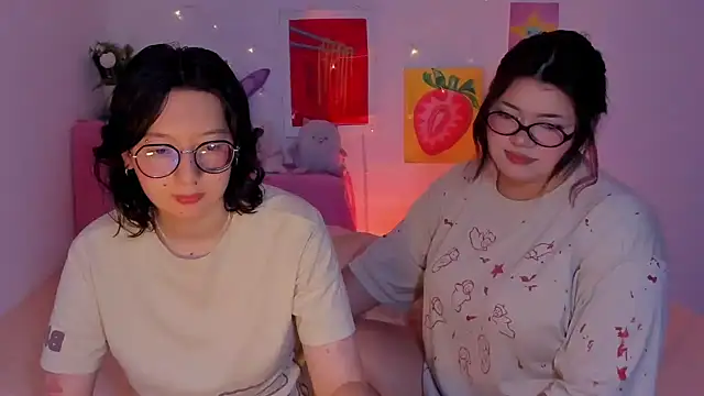 Snapshot of Gaby_Danna chatting on April 15, 1:44 am Gaby Danna online show from April 15, 1:44 am