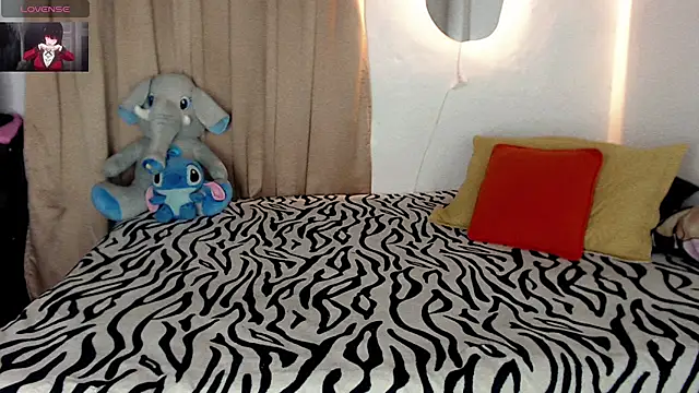 Snapshot of Gorrion__ chatting on June 16, 11:49 pm Gorrion online show from June 16, 11:49 pm
