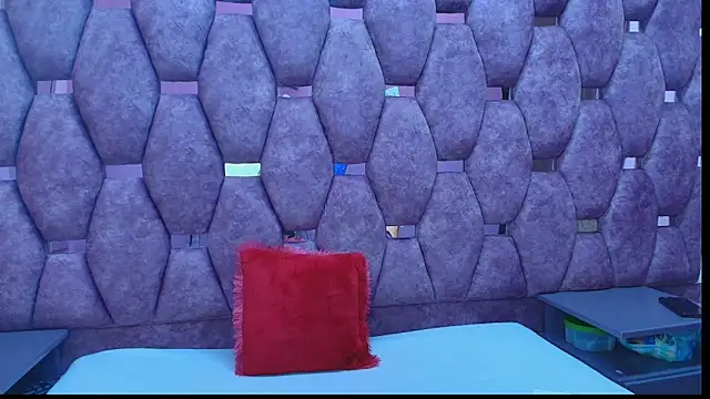 AlaSmith online show from April 14, 2:38 am