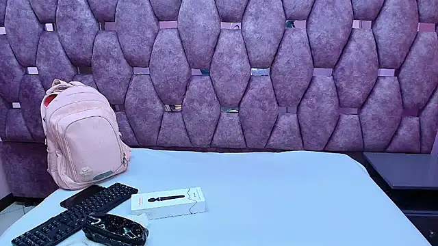 AlaSmith online show from February 10, 1:37 am