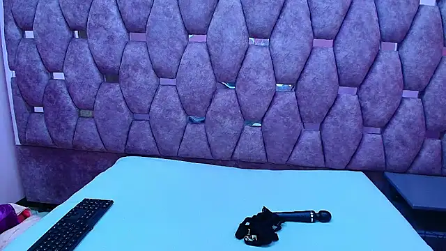 AlaSmith online show from February 11, 2:11 am