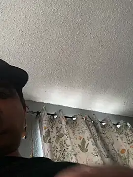 Miguel16i online show from February 14, 4:52 pm