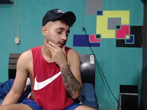 xxxxhotxoxo online show from December 4, 6:45 am