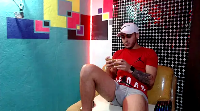 Snapshot of xxxxhotxoxo chatting on December 6, 8:32 am xxxxhotxoxo online show from December 6, 8:32 am