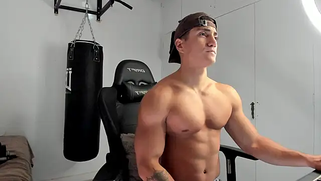 dan01  online show from November 3, 2:20 pm