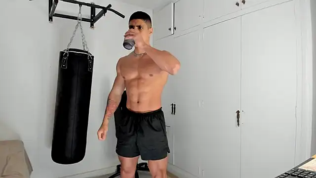 dan01  online show from December 5, 2:15 pm