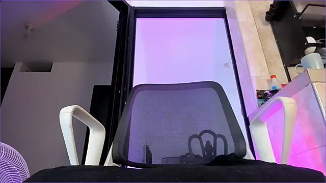 CandyLatinHott online show from March 25, 6:29 pm