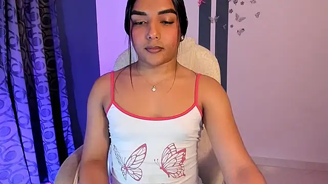 CandyLatinHott online show from December 2, 1:28 am