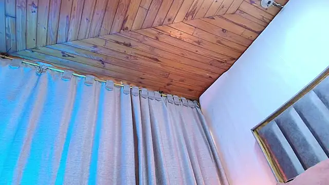 Eda Bonne online show from April 13, 11:25 am