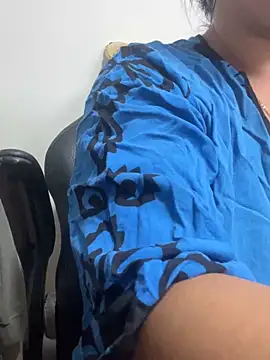 Snapshot of kalpanaaishaa chatting on June 30, 11:32 am kalpanaaishaa online show from June 30, 11:32 am