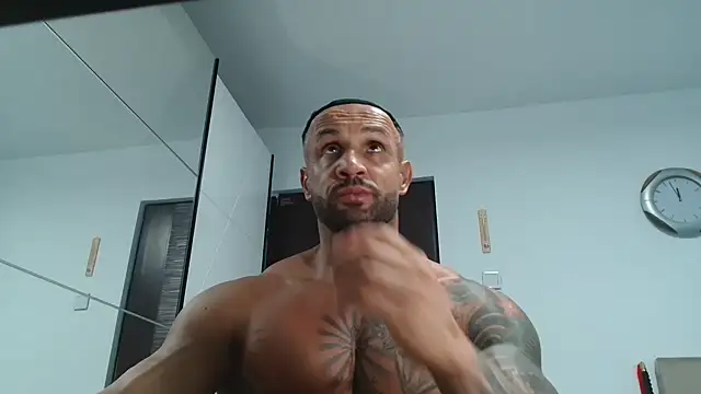 Magnificmuscles89 online show from December 2, 10:00 pm