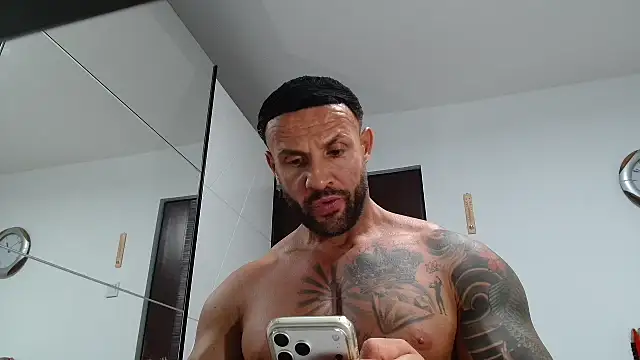 Magnificmuscles89 online show from May 9, 9:51 pm