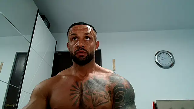 Magnificmuscles89 online show from November 4, 8:45 pm