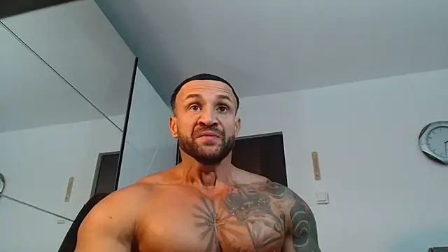 Magnificmuscles89 online show from June 2, 11:32 am