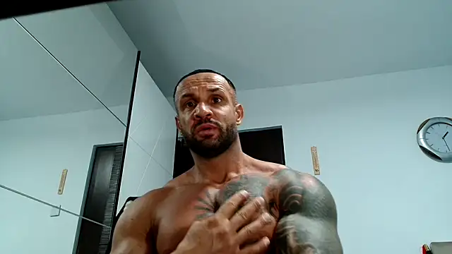 Magnificmuscles89 online show from December 5, 11:31 am