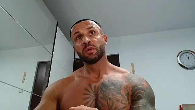 Magnificmuscles89 online show from January 16, 10:58 pm