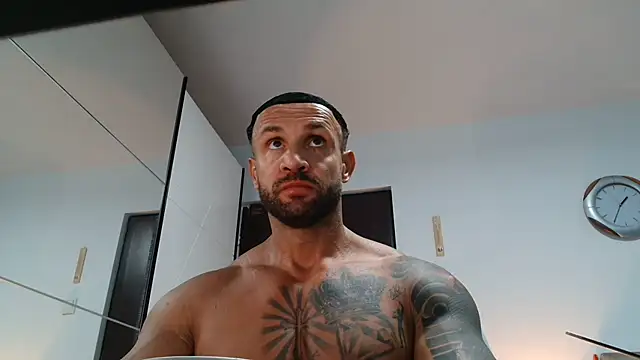 Magnificmuscles89 online show from May 23, 10:36 am