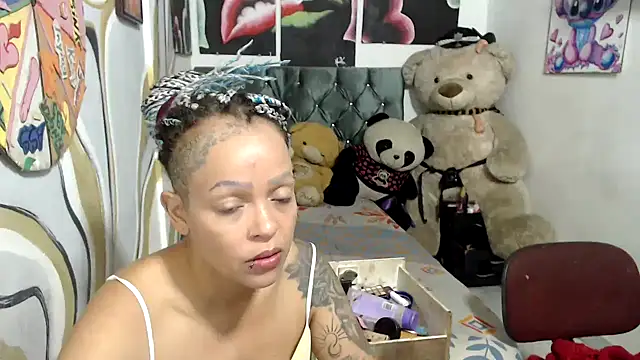 Snapshot of manzanahot9 chatting on November 11, 9:48 am manzanahot9 online show from November 11, 9:48 am