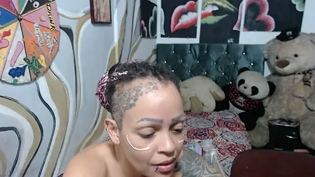 Snapshot of manzanahot9 chatting on March 30, 9:49 pm manzanahot9 online show from March 30, 9:49 pm