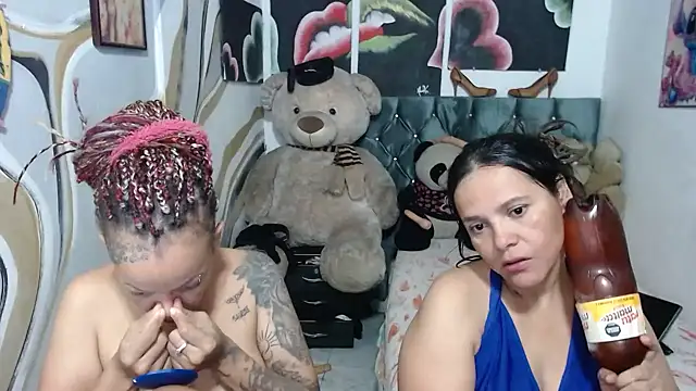Snapshot of manzanahot9 chatting on July 15, 12:23 pm manzanahot9 online show from July 15, 12:23 pm