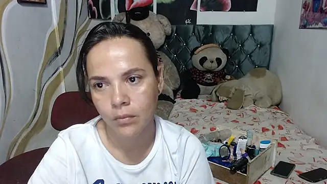 Snapshot of manzanahot9 chatting on July 10, 9:53 am manzanahot9 online show from July 10, 9:53 am