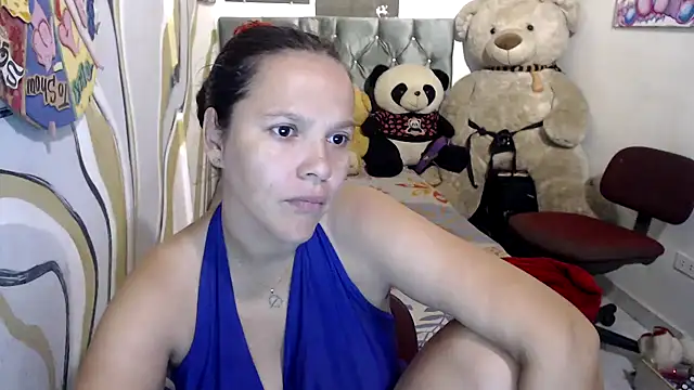 Snapshot of manzanahot9 chatting on November 10, 12:21 pm manzanahot9 online show from November 10, 12:21 pm