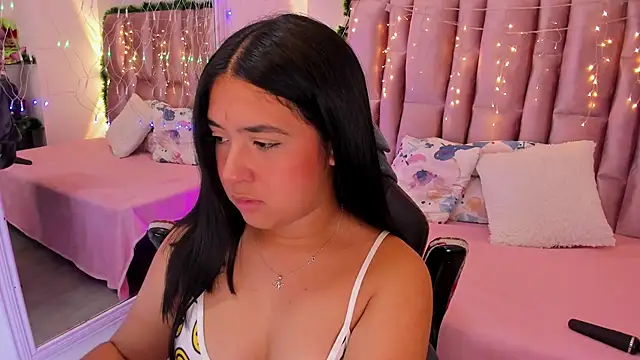 NikyBrookss online show from December 15, 12:22 pm