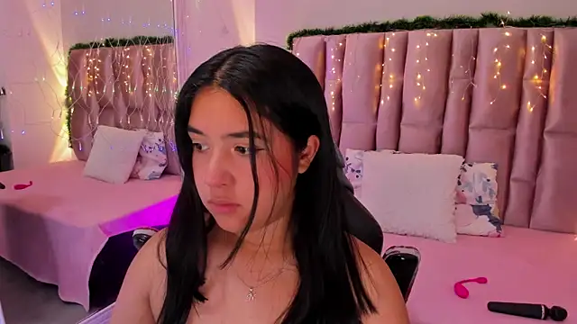 NikyBrookss online show from December 16, 1:59 pm