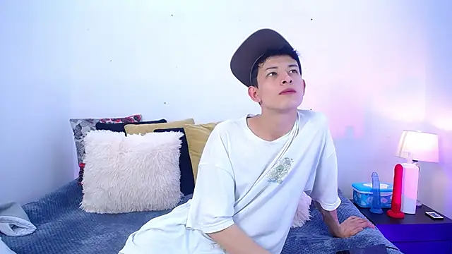 MaikCarver online show from October 2, 3:32 am