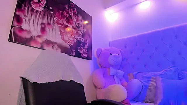 kitty roouse online show from February 21, 4:36 am