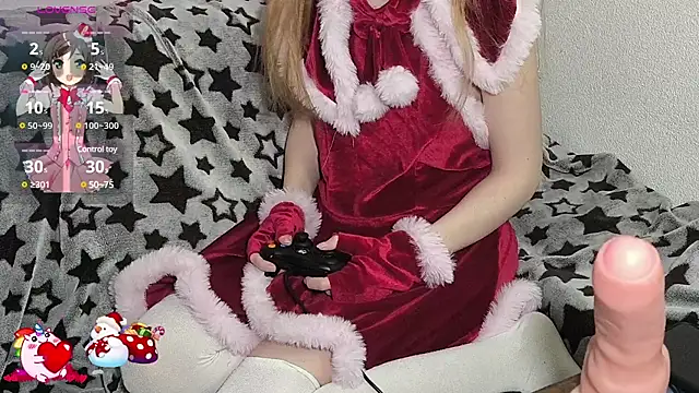 Snapshot of PlayMaid chatting on December 12, 8:14 am PlayMaid online show from December 12, 8:14 am