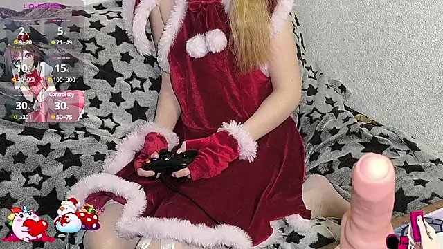 Snapshot of PlayMaid chatting on December 10, 8:08 am PlayMaid online show from December 10, 8:08 am