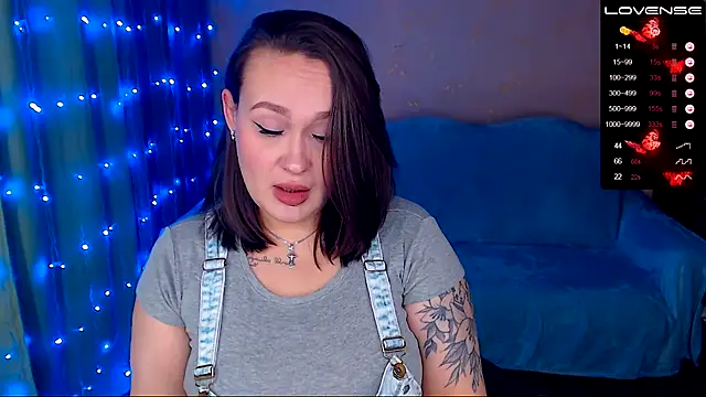 Cutie-Melanie online show from January 19, 2:49 pm