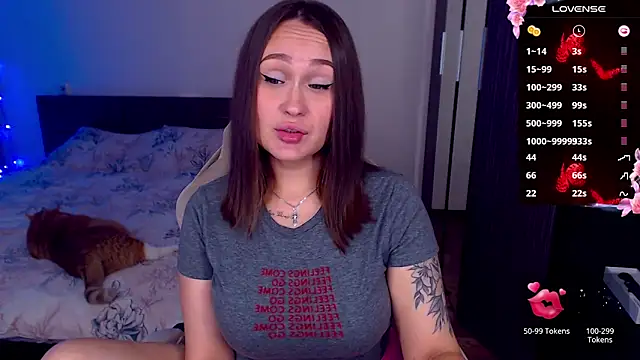 Cutie-Melanie online show from November 2, 8:14 pm