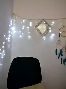Snapshot of kristal_ktl chatting on July 2, 3:23 am kristal ktl online show from July 2, 3:23 am