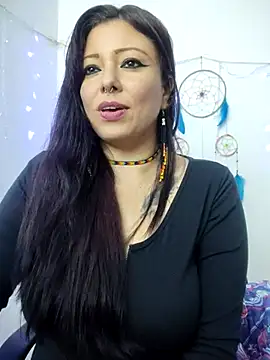 Snapshot of kristal_ktl chatting on February 14, 3:11 am kristal ktl online show from February 14, 3:11 am