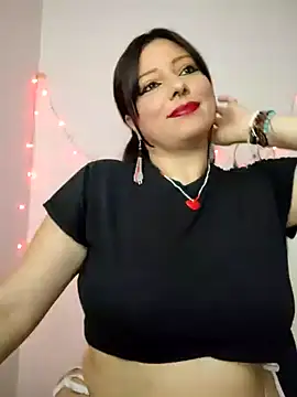 Snapshot of kristal_ktl chatting on June 7, 1:33 am kristal ktl online show from June 7, 1:33 am